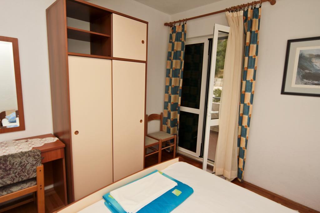 Apartments Toni Two Igrane Εξωτερικό φωτογραφία
