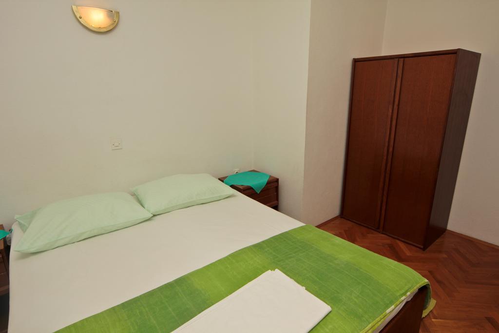 Apartments Toni Two Igrane Εξωτερικό φωτογραφία