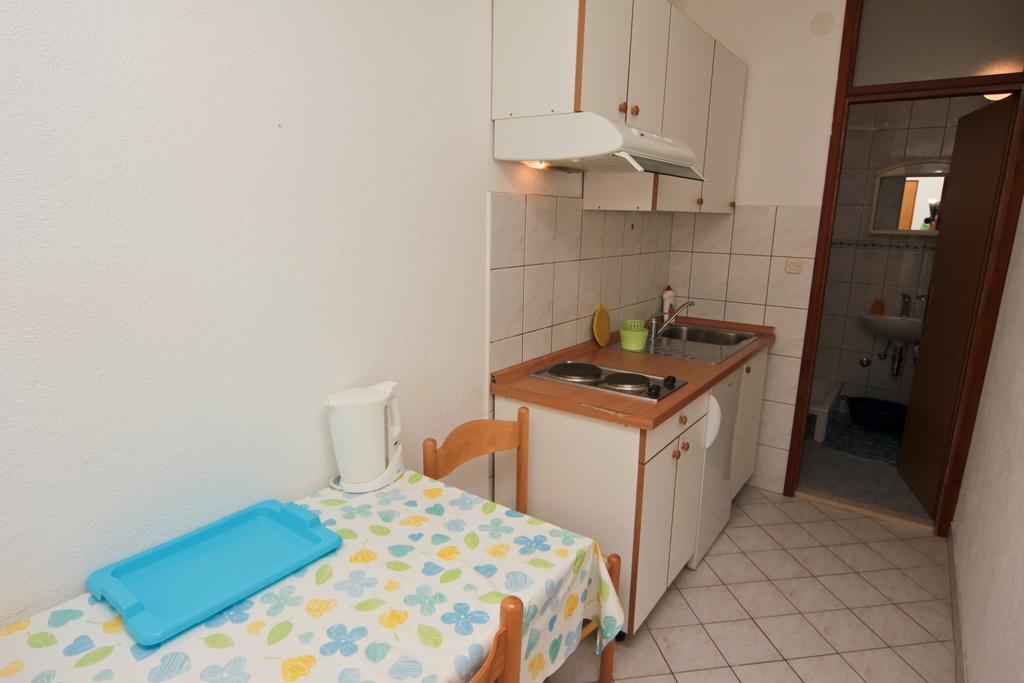 Apartments Toni Two Igrane Εξωτερικό φωτογραφία