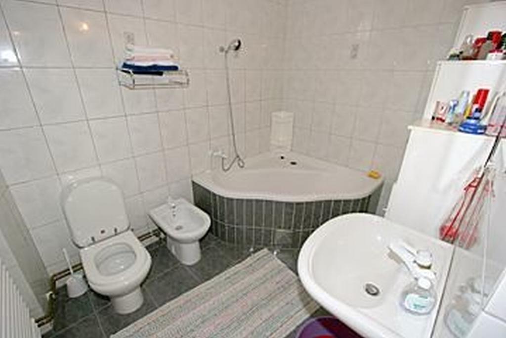 Apartments Toni Two Igrane Εξωτερικό φωτογραφία
