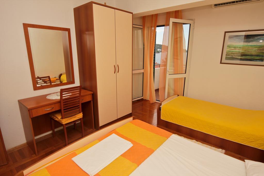 Apartments Toni Two Igrane Εξωτερικό φωτογραφία