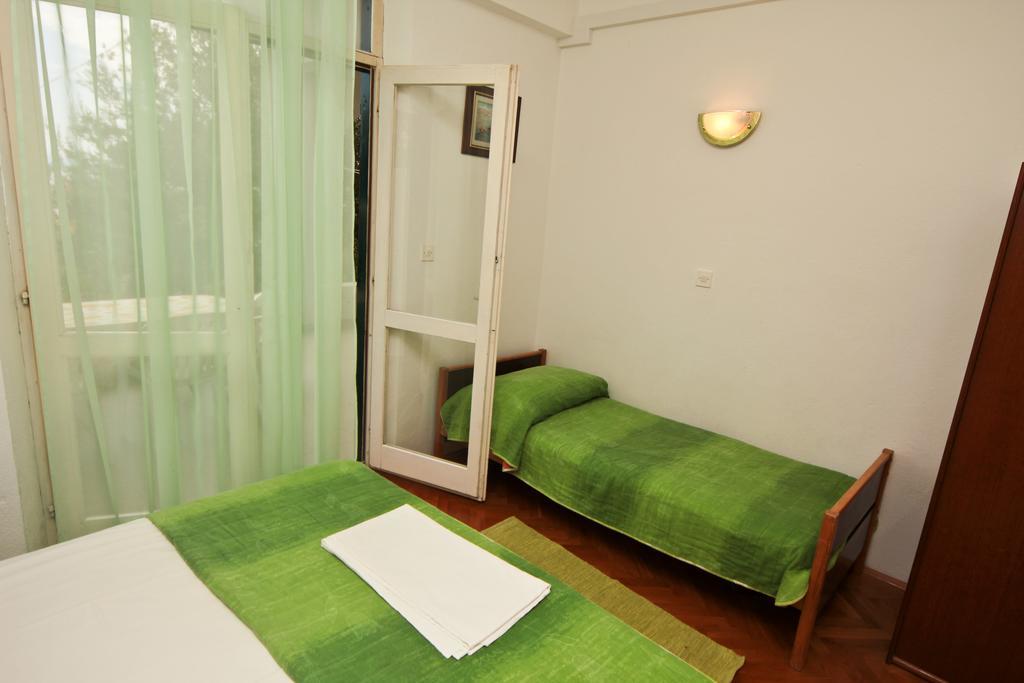 Apartments Toni Two Igrane Εξωτερικό φωτογραφία